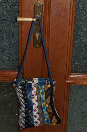 tie bag with handle