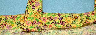 pin handle to tote bag